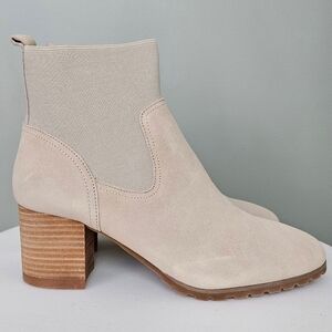 New Violet & Red Loaded Knit Cuff Tan Ankle Bootie Women Size 9.5